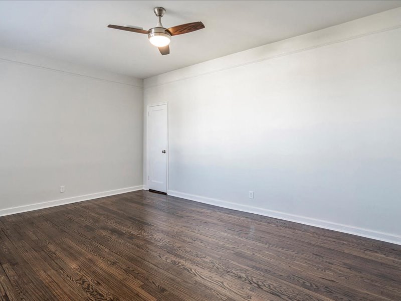 Gallery Photo 13